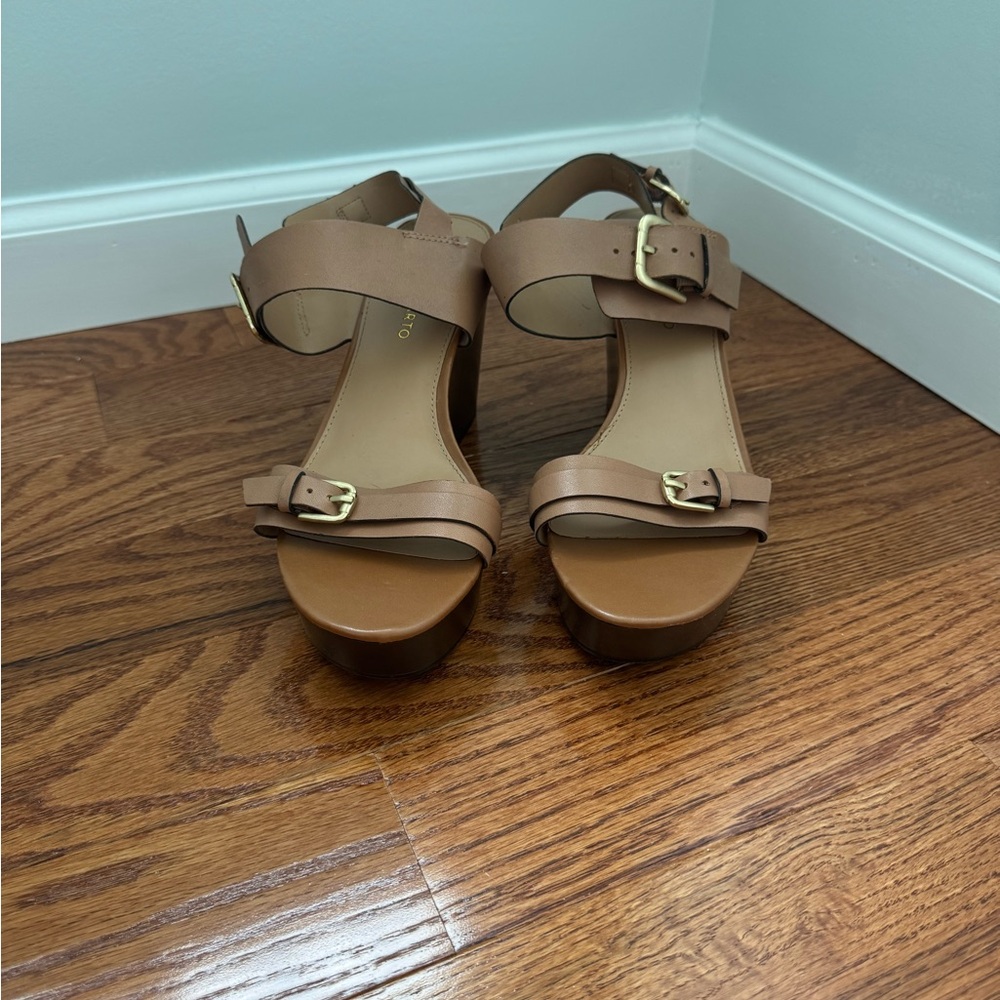 Elegant Tan Platform Sandals